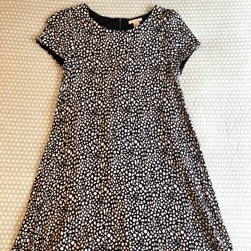 XS Black and White Dot Pattern Skater Dress